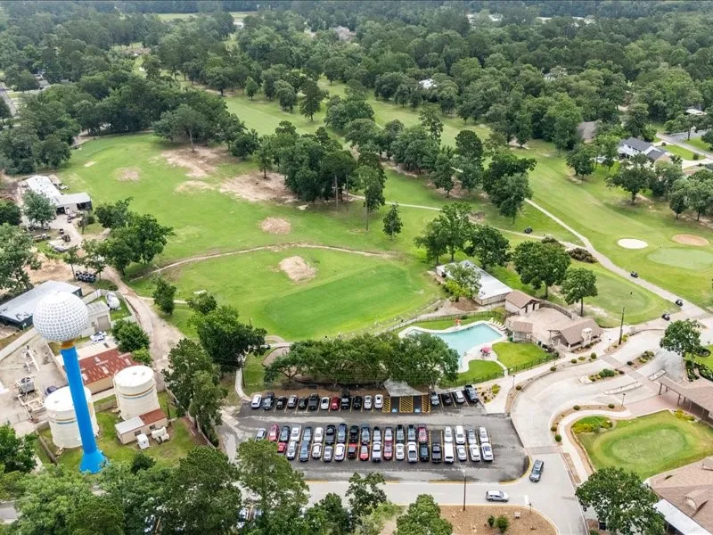 8 Shady Oak Lane Conroe, TX 77304