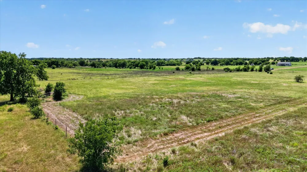 Valentine Bluff Road Forestburg, TX 76239