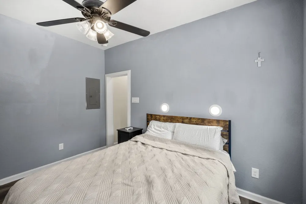 868 County Road 405 Buckholts, TX 76518
