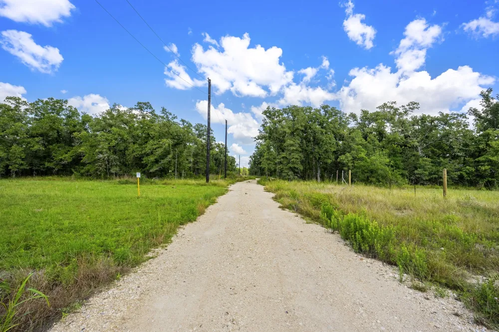 868 County Road 405 Buckholts, TX 76518
