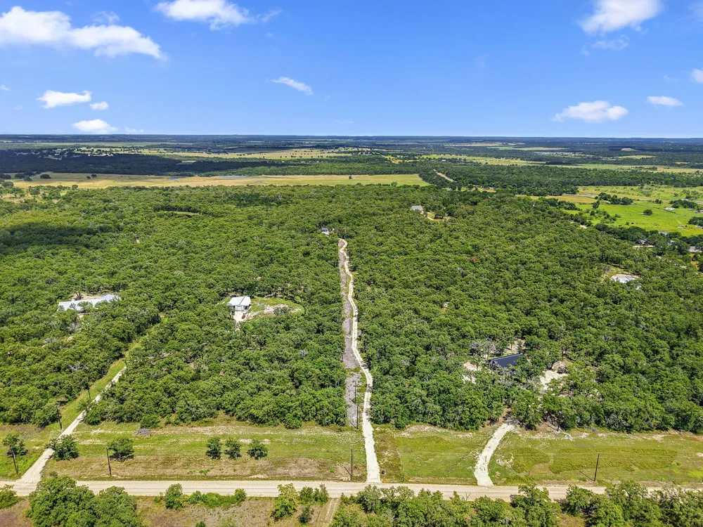 868 County Road 405 Buckholts, TX 76518