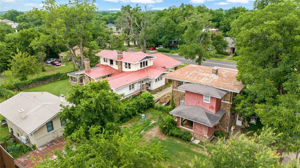 607 S Main Street Paris, TX 75460