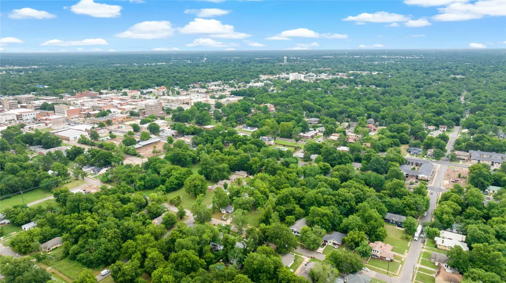 607 S Main Street Paris, TX 75460