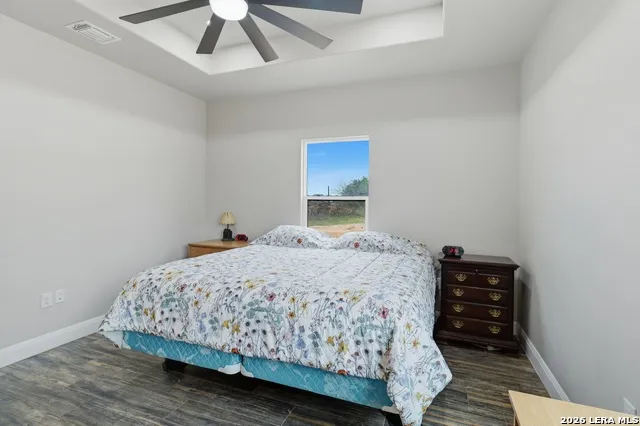 20922 KINNEY RD Somerset, TX 78069