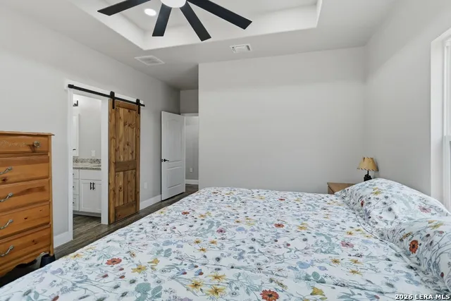20922 KINNEY RD Somerset, TX 78069