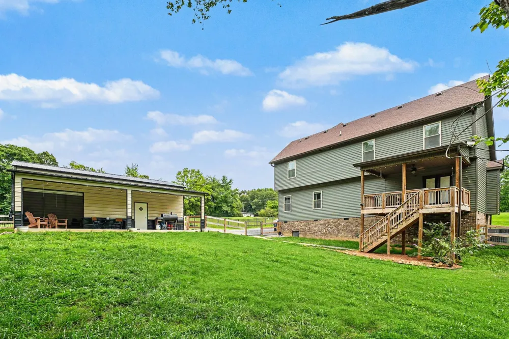 1415 Southside Rd Southside, TN 37171