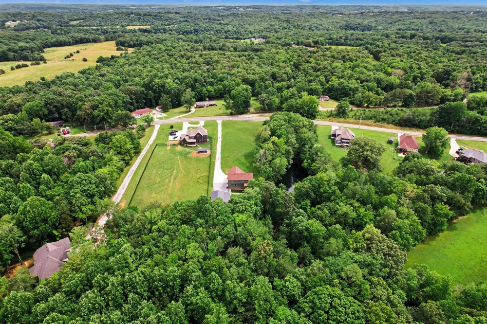 1415 Southside Rd Southside, TN 37171