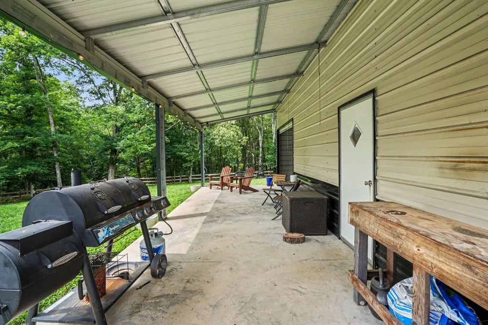 1415 Southside Rd Southside, TN 37171