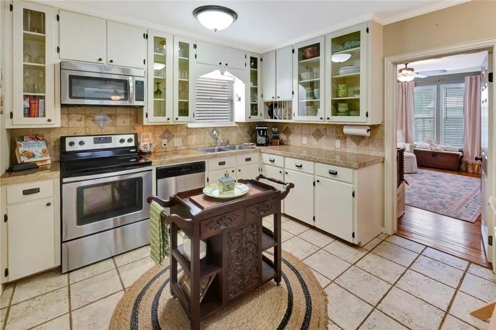1702 Vine Street Victoria, TX 77901
