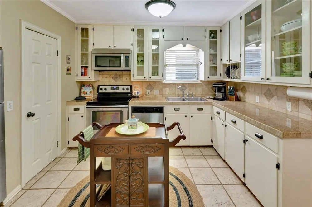 1702 Vine Street Victoria, TX 77901