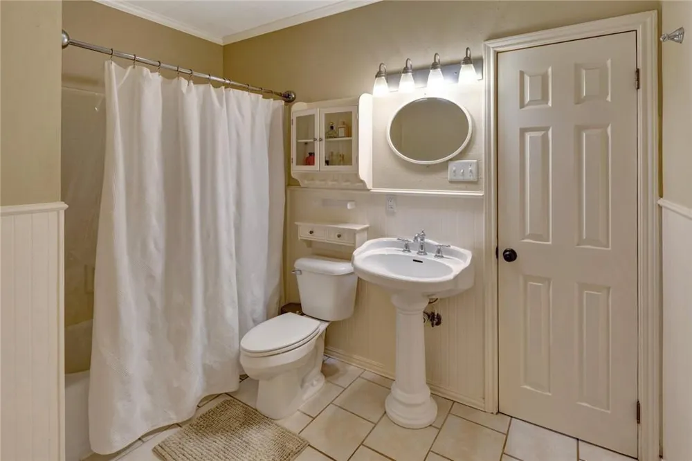 1702 Vine Street Victoria, TX 77901