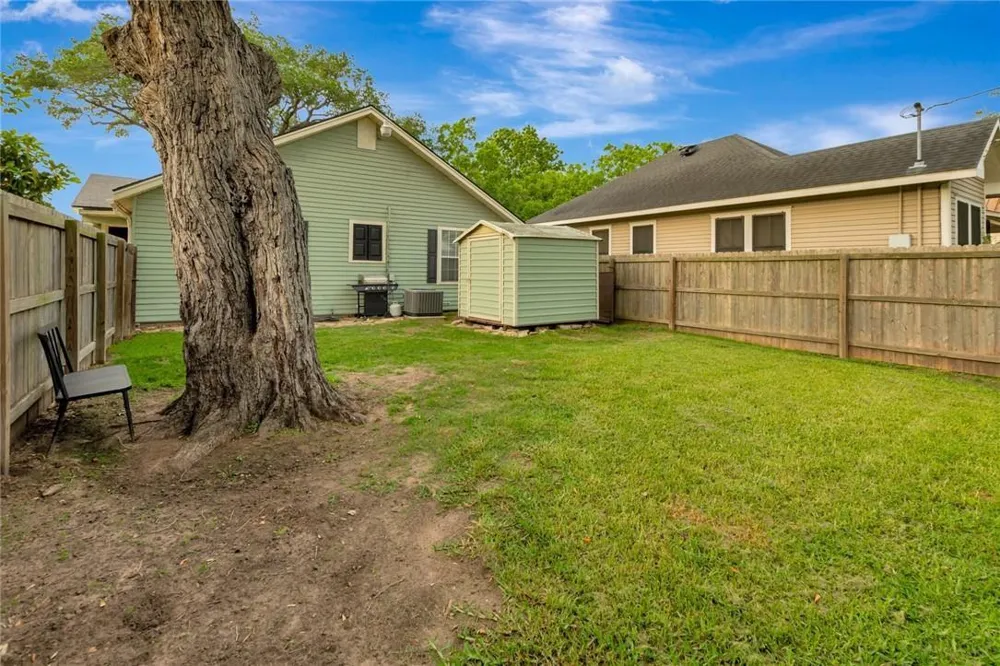 1702 Vine Street Victoria, TX 77901