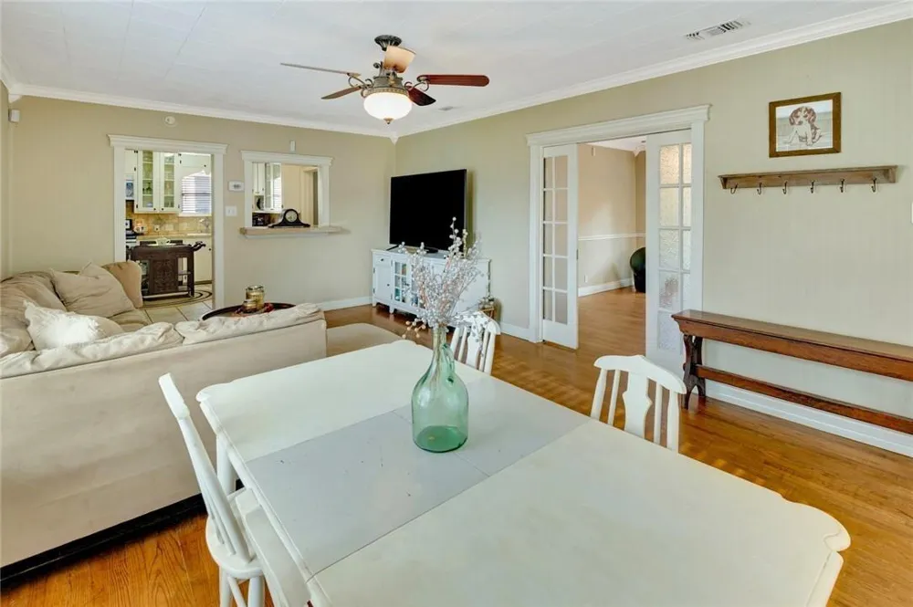 1702 Vine Street Victoria, TX 77901