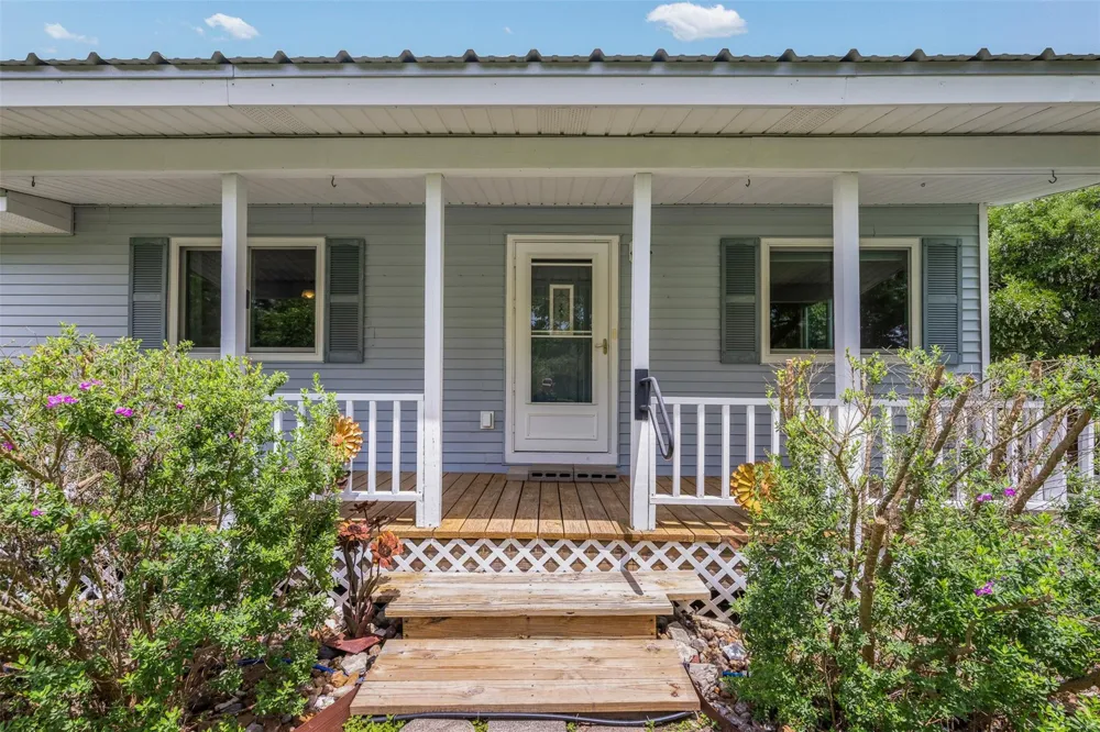 5030 Frenzel Road Round Top, TX 78954