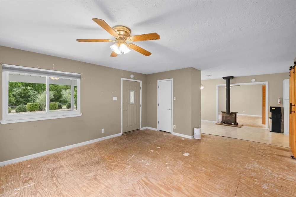 5030 Frenzel Road Round Top, TX 78954