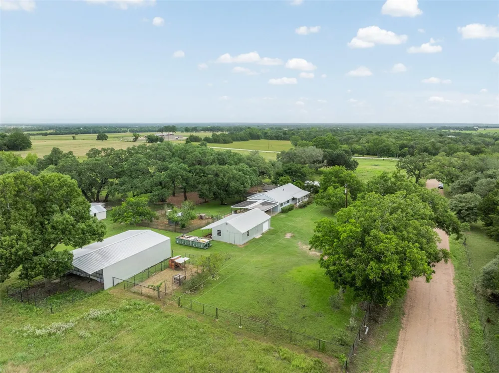 5030 Frenzel Road Round Top, TX 78954