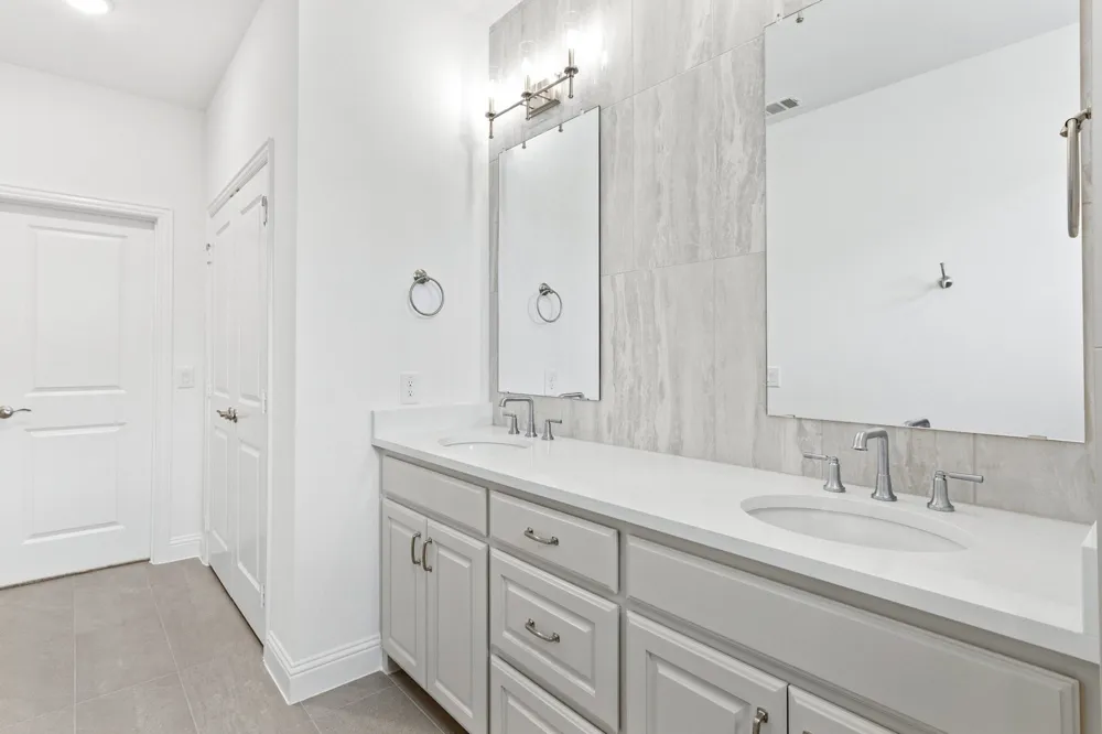 2880 Enfield The Colony, TX 75056