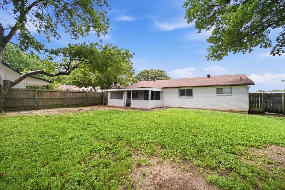 1606 Natches Drive Arlington, TX 76014