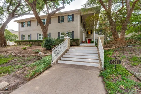 6211 Bandera Avenue #D