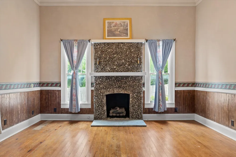 435 5th Street Ashville, AL 35953