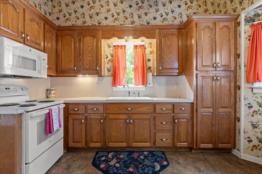 435 5th Street Ashville, AL 35953