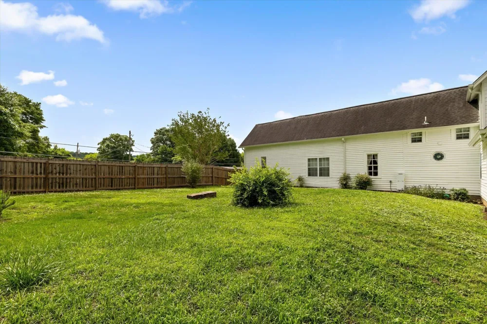 435 5th Street Ashville, AL 35953