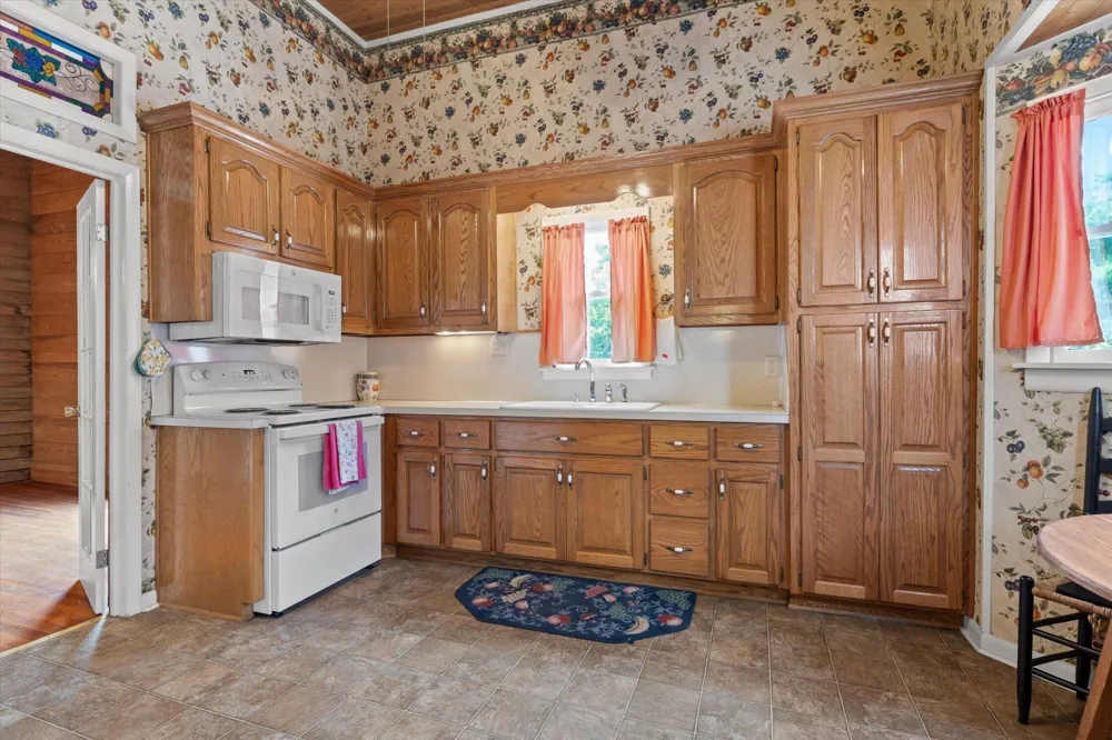 435 5th Street Ashville, AL 35953
