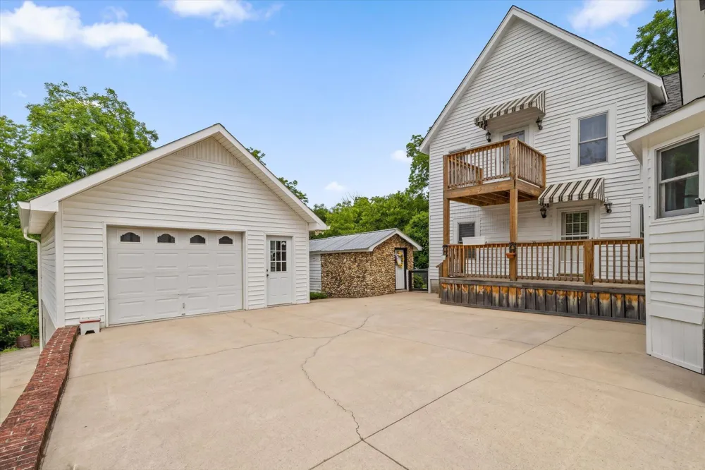 435 5th Street Ashville, AL 35953