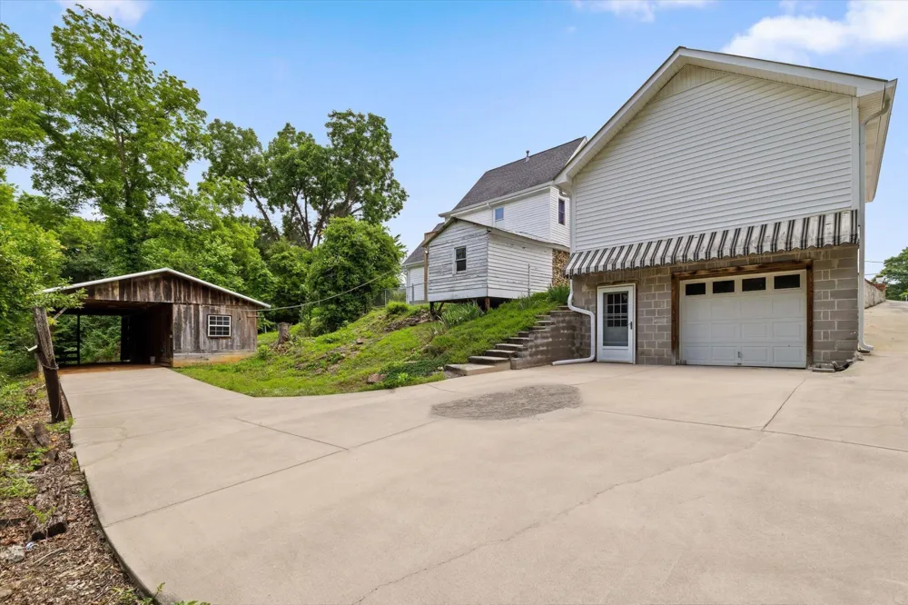 435 5th Street Ashville, AL 35953