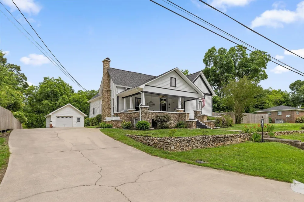 435 5th Street Ashville, AL 35953