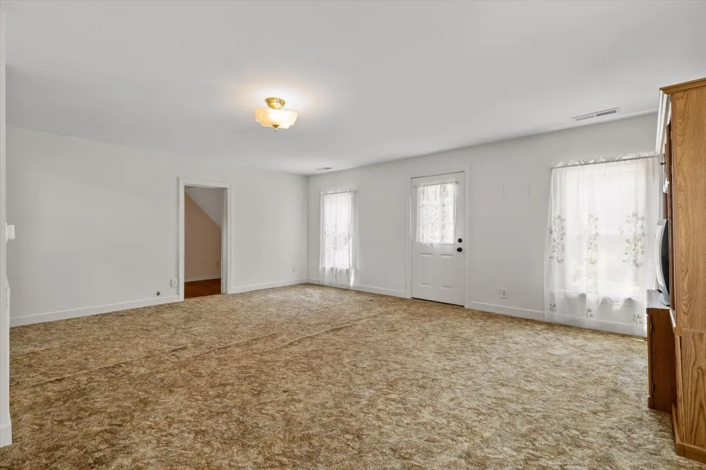 435 5th Street Ashville, AL 35953