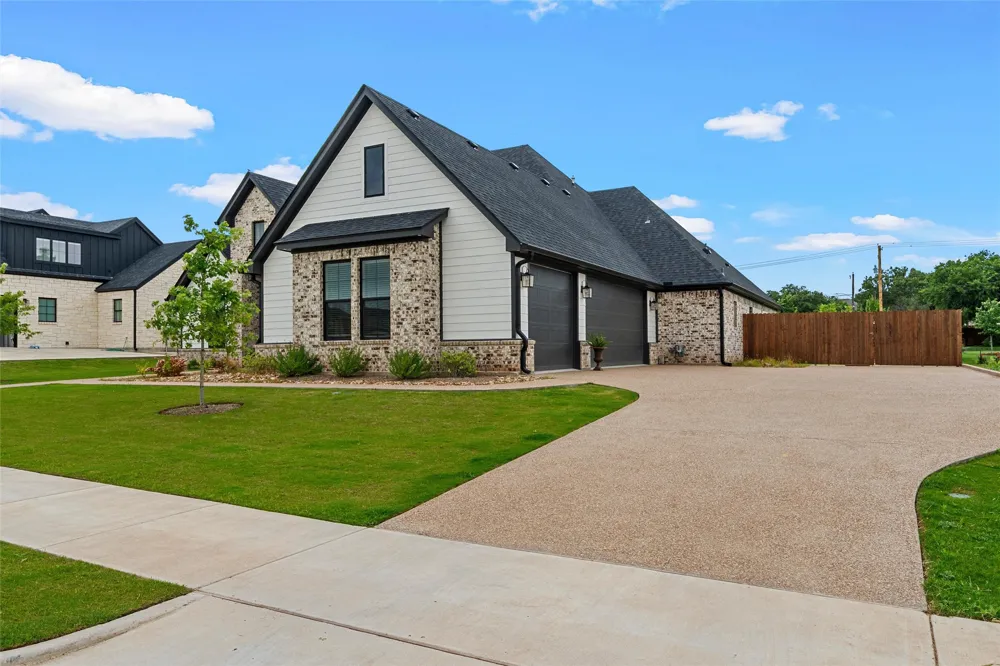 13062 Rainier Drive Woodway, TX 76712