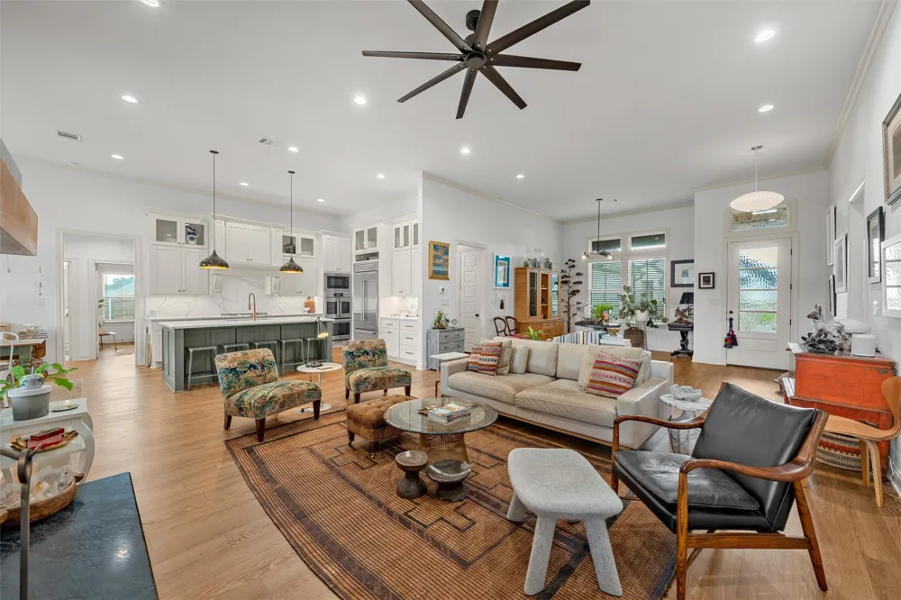 13062 Rainier Drive Woodway, TX 76712