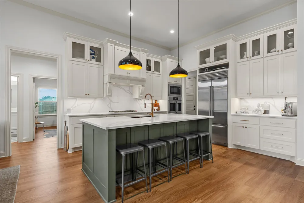13062 Rainier Drive Woodway, TX 76712