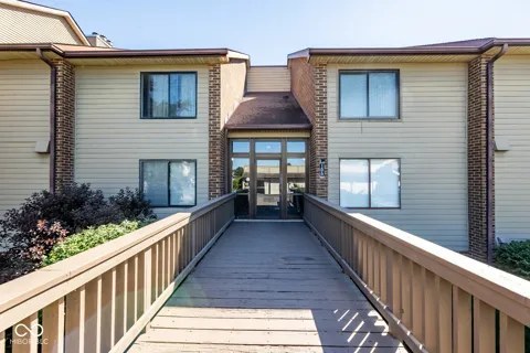 106 Knoll Court #B