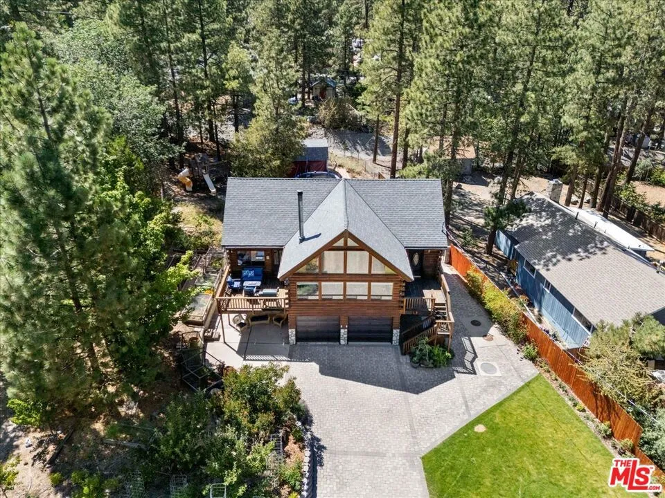 490 Lark Road Wrightwood, CA 92397