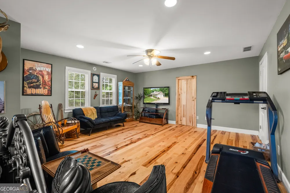 3900 County Road 15 Gaylesville, AL 35973