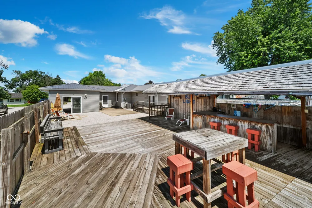 705 Maple Rockville, IN 47872