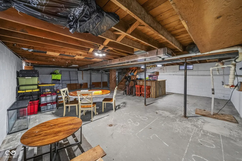 705 Maple Rockville, IN 47872