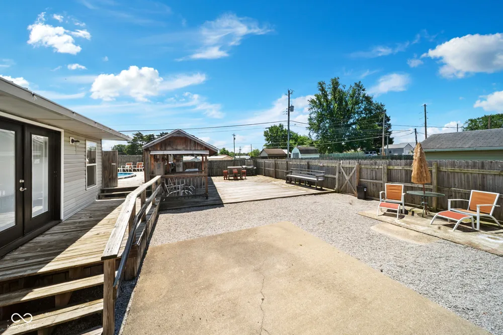 705 Maple Rockville, IN 47872