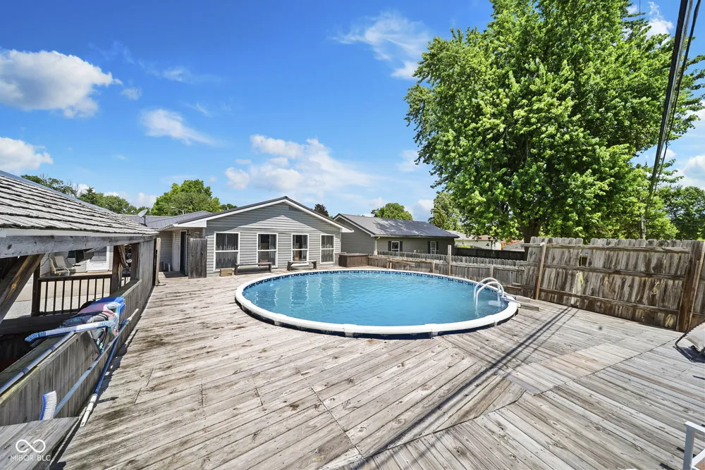 705 Maple Rockville, IN 47872