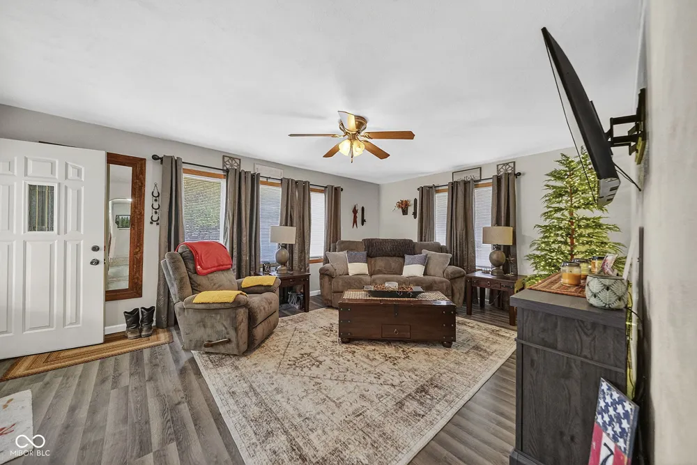 705 Maple Rockville, IN 47872