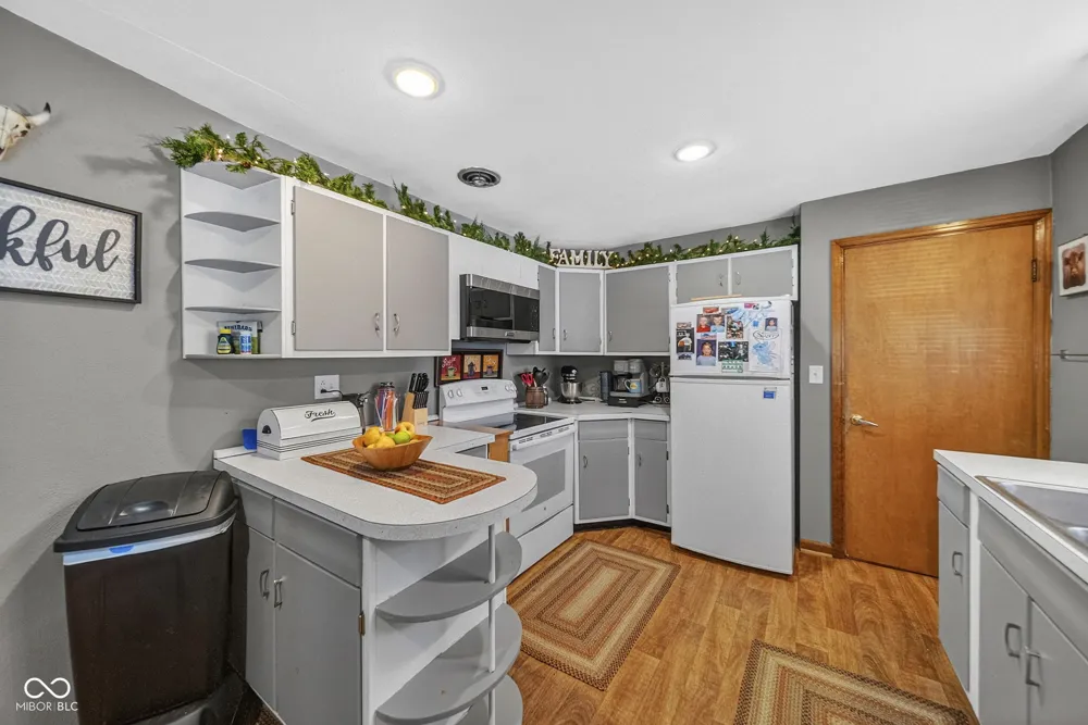 705 Maple Rockville, IN 47872