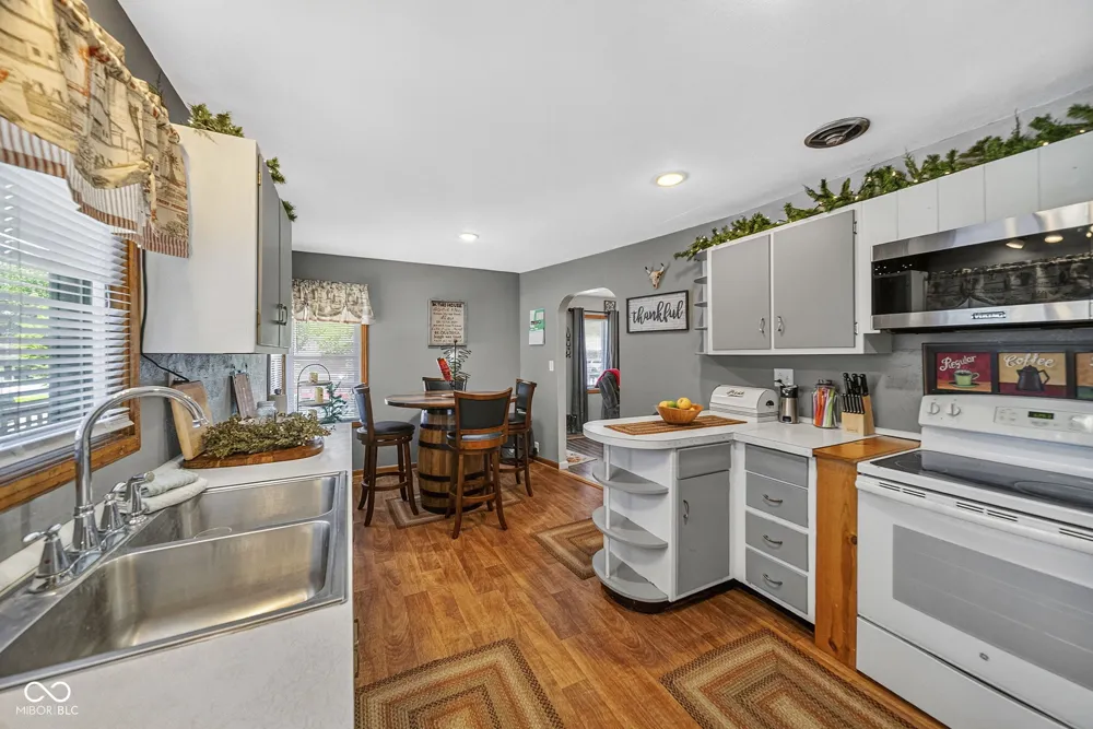 705 Maple Rockville, IN 47872