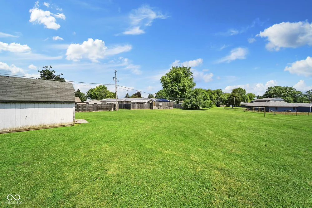 705 Maple Rockville, IN 47872
