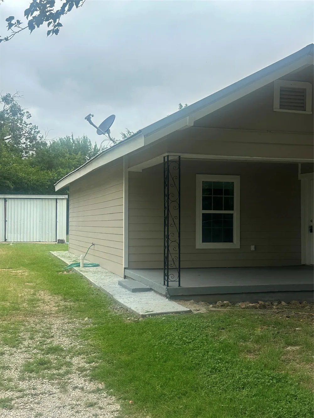 208 Washington Street Bowie, TX 76230