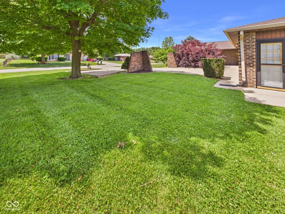 186 E Gay Drive Alexandria, IN 46001