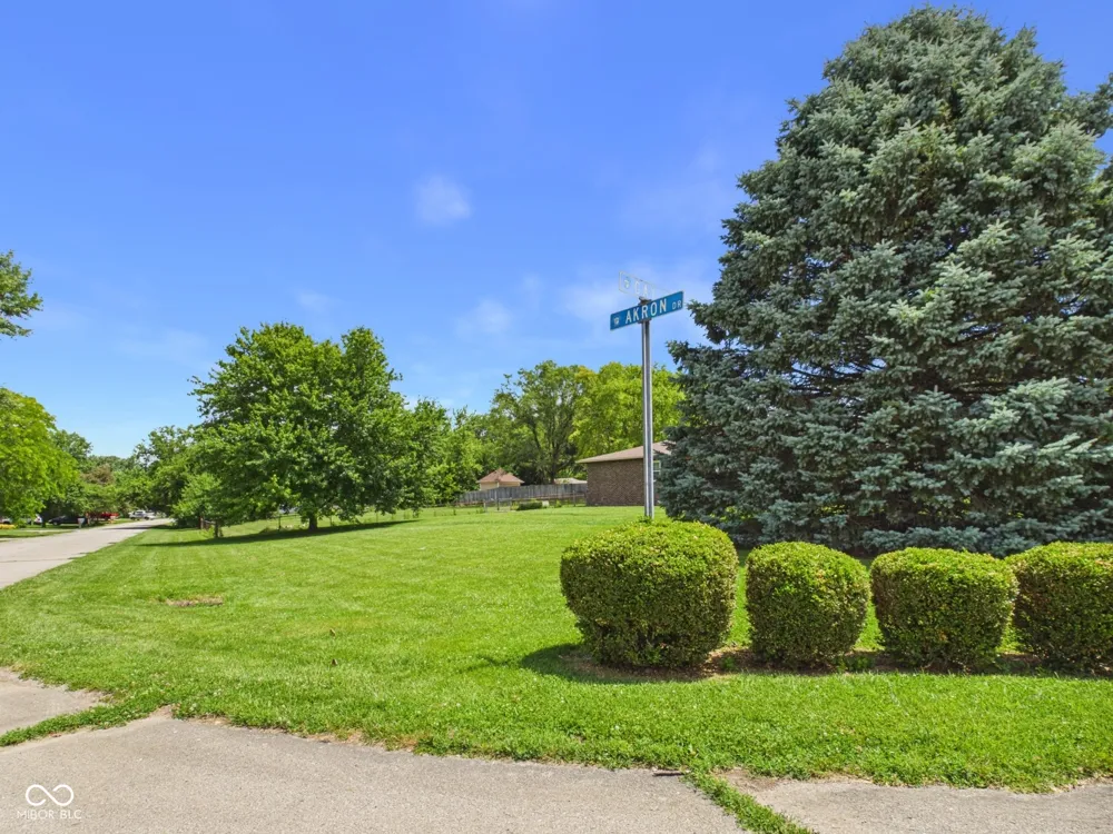 186 E Gay Drive Alexandria, IN 46001