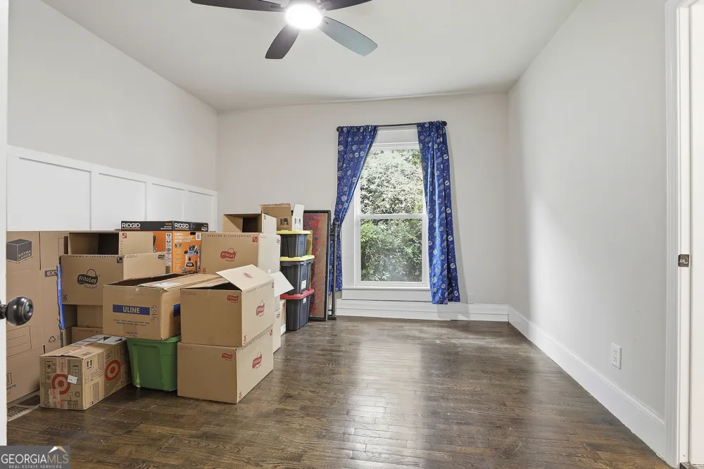 21 Smith ST Grantville, GA 30220