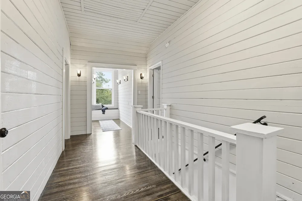 21 Smith ST Grantville, GA 30220